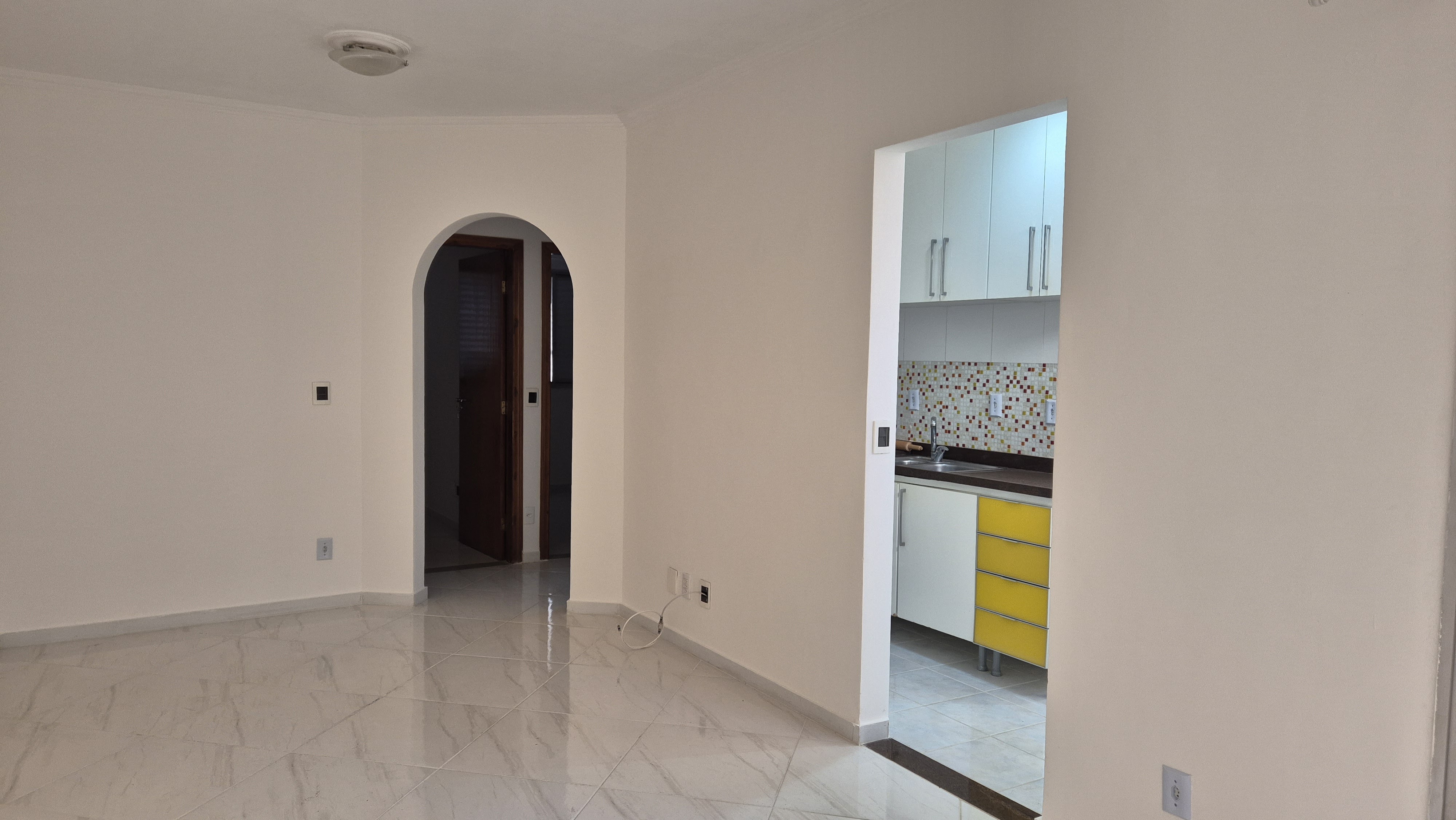 Apartamento com 2 Quartos à Venda, 60,00 m² - Foto 1