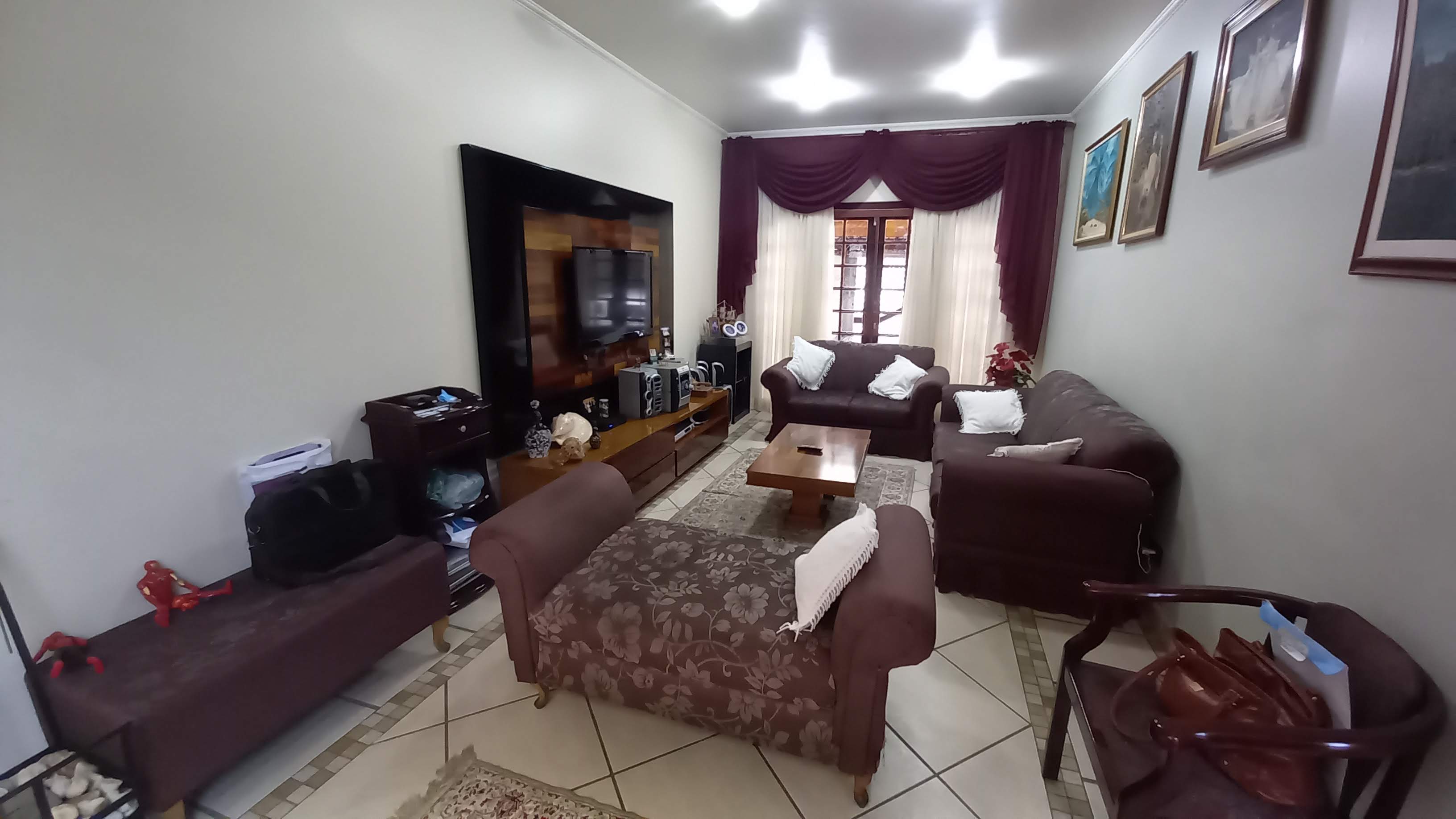 Casa com 3 Quartos à Venda, 185,00 m² - Foto 1