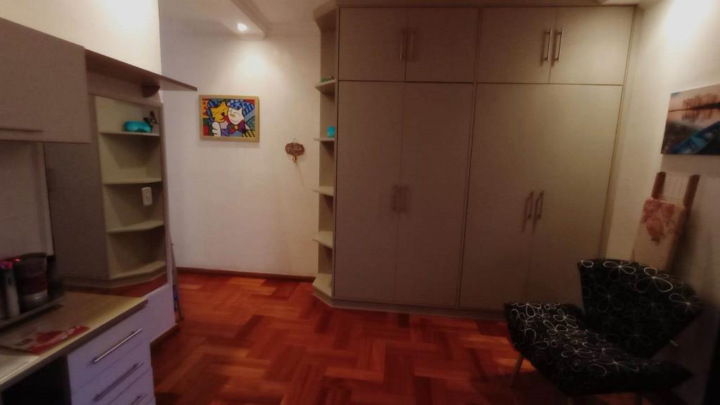 Casa com 4 Quartos à Venda, 500,00 m² - Foto 22
