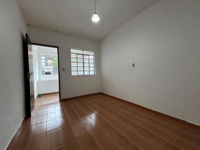 Casa com 4 Quartos à Venda - Foto 8