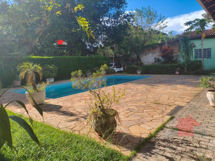 Rural com 4 Quartos à Venda, 1.250,00 m² - Foto 2