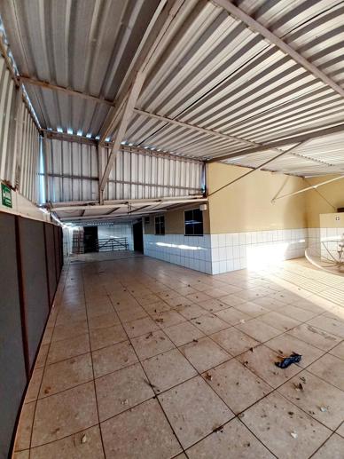 Casa com 2 Quartos à Venda, 360,00 m² - Foto 1