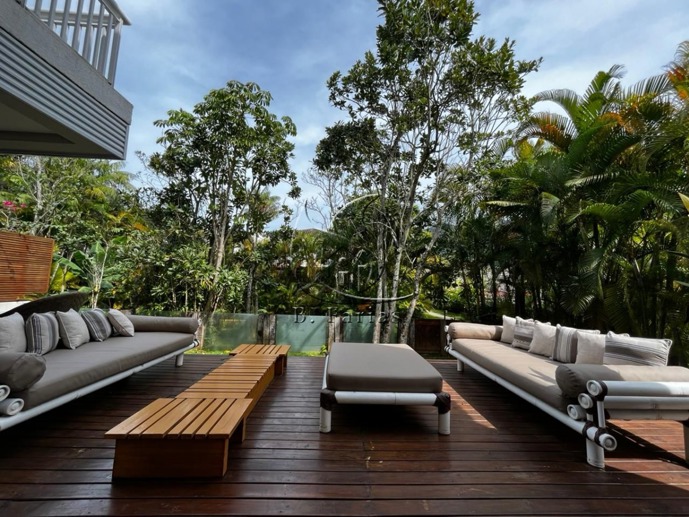 Casa com 4 Quartos à Venda, 300,00 m² - Foto 2