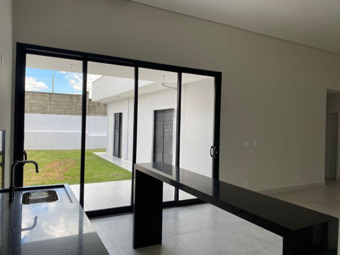 Casa com 3 Quartos à Venda - Foto 10