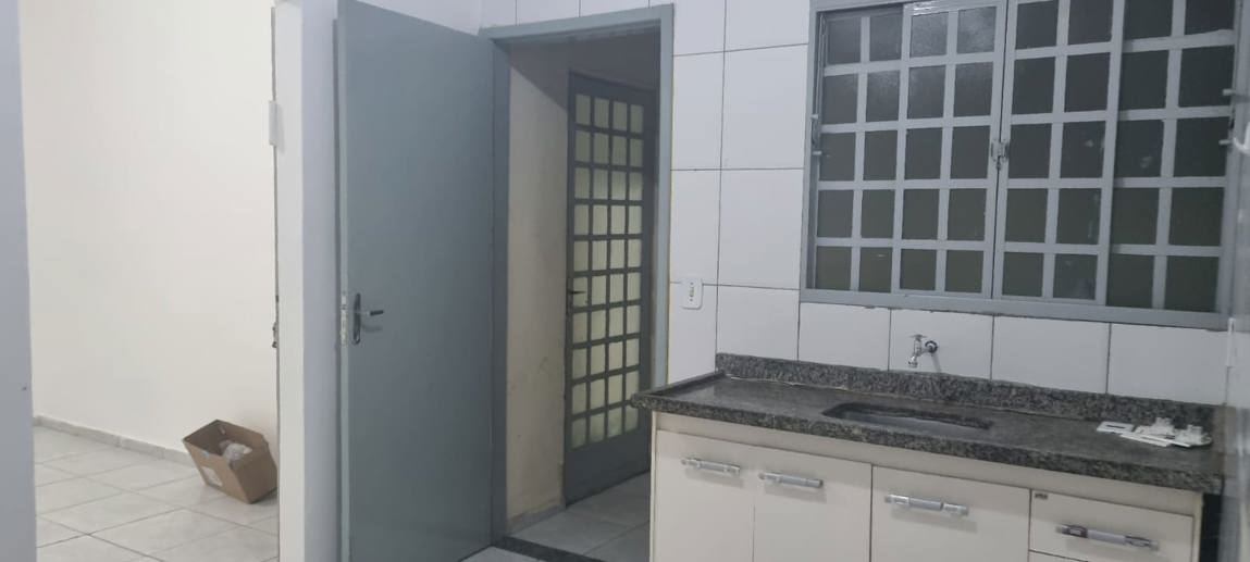 Casa com 2 Quartos à Venda - Foto 4