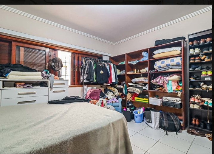 Casa com 5 Quartos à Venda - Foto 16