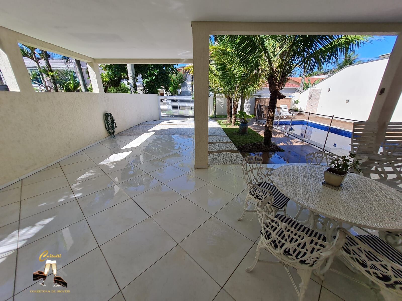 Casa com 4 Quartos para Temporada, 300,00 m² - Foto 2