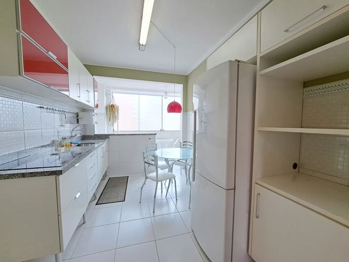 Apartamento com 3 Quartos à Venda - Foto 9