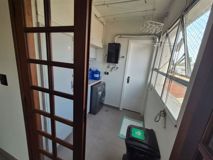 Apartamento com 3 Quartos à Venda - Foto 4