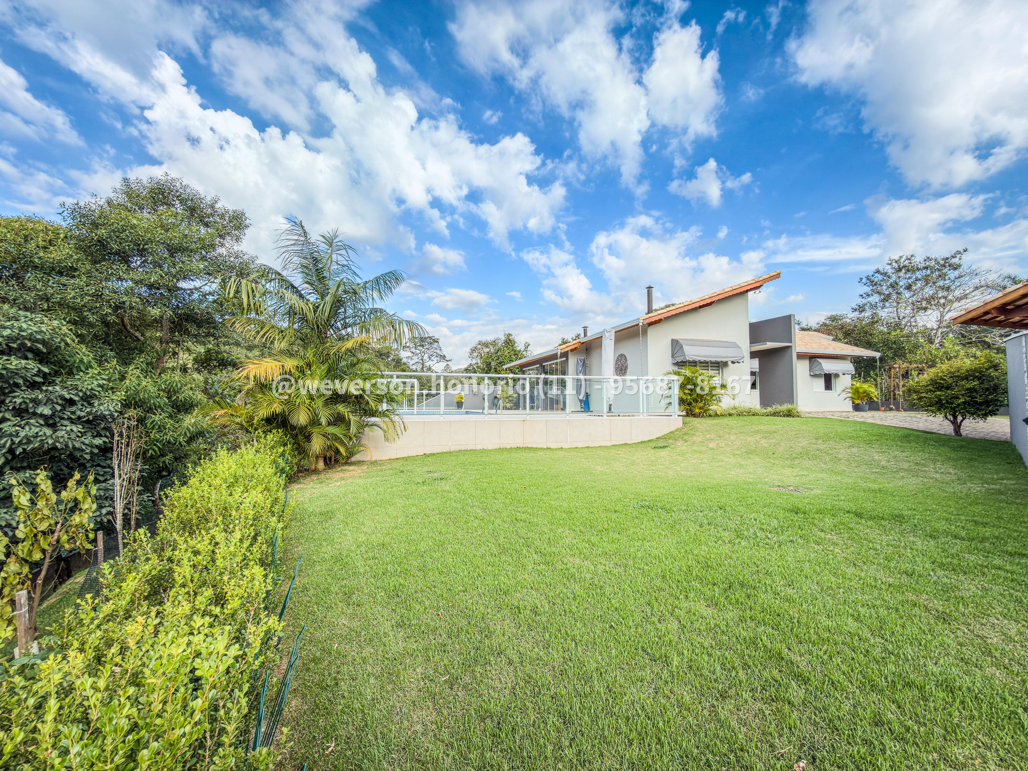 Casa com 4 Quartos à Venda, 1.800,00 m² - Foto 3