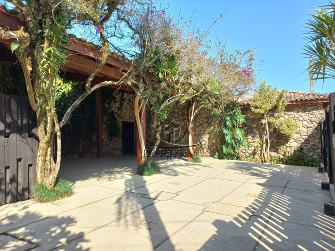 Casa com 7 Quartos à Venda, 1.060,00 m² - Foto 2