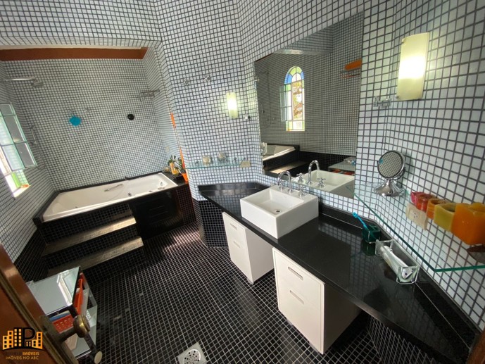 Casa com 5 Quartos à Venda - Foto 58