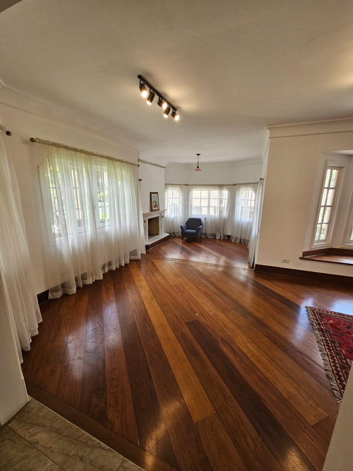 Casa com 4 Quartos à Venda - Foto 7