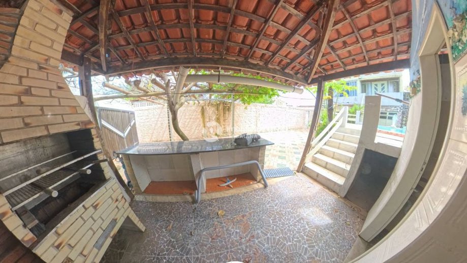 Casa com 4 Quartos à Venda - Foto 7