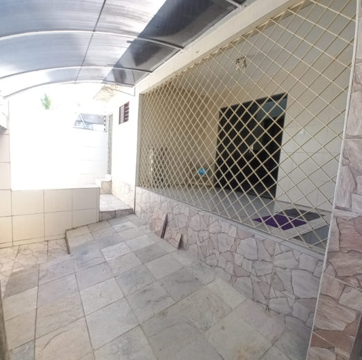 Casa com 4 Quartos à Venda - Foto 2