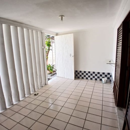 Casa com 2 Quartos à Venda, 200,00 m² - Foto 4