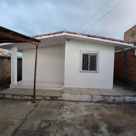 Casa com 2 Quartos à Venda, 200,00 m² - Foto 2