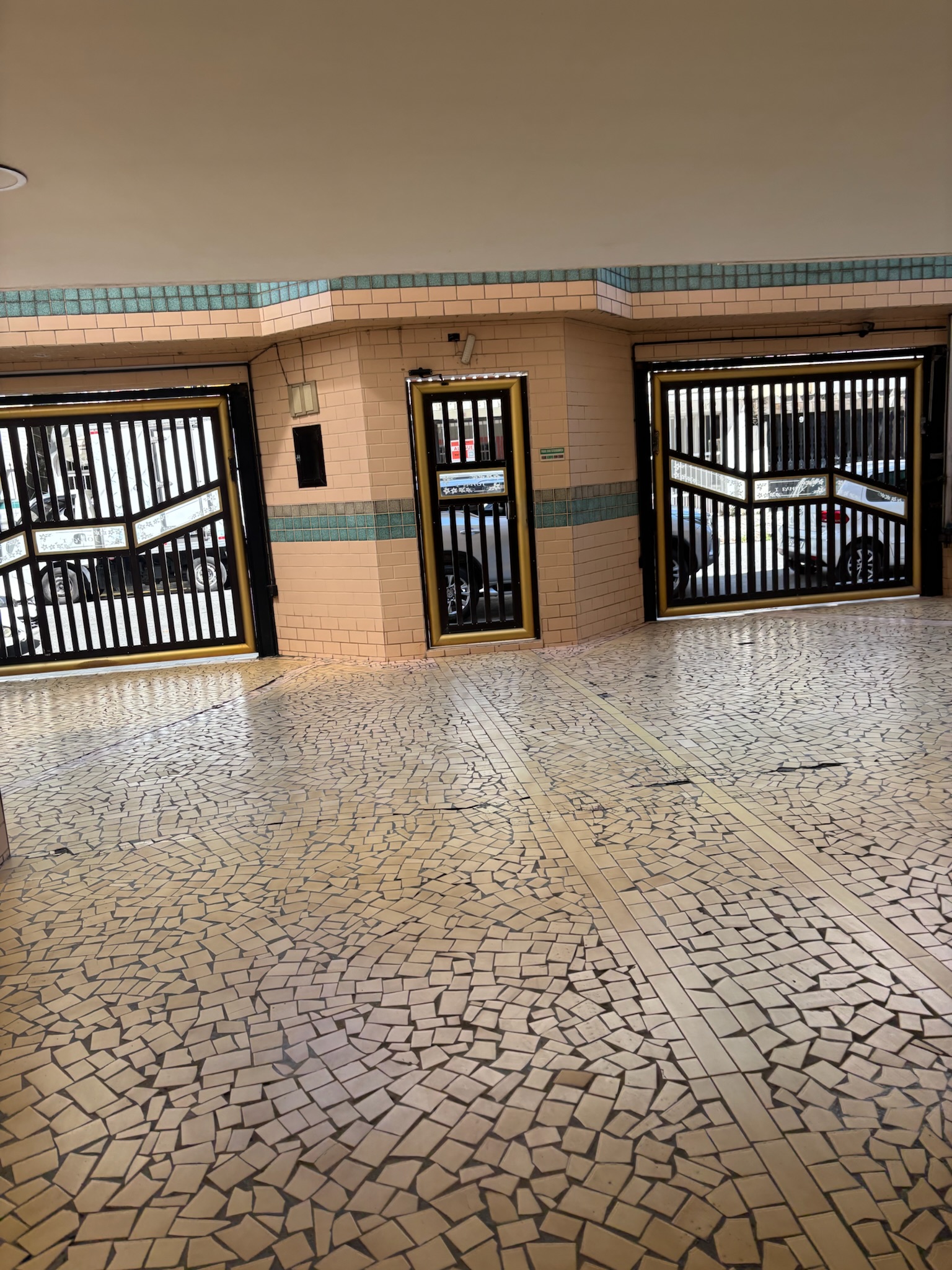 Apartamento com 2 Quartos à Venda, 75,00 m² - Foto 2
