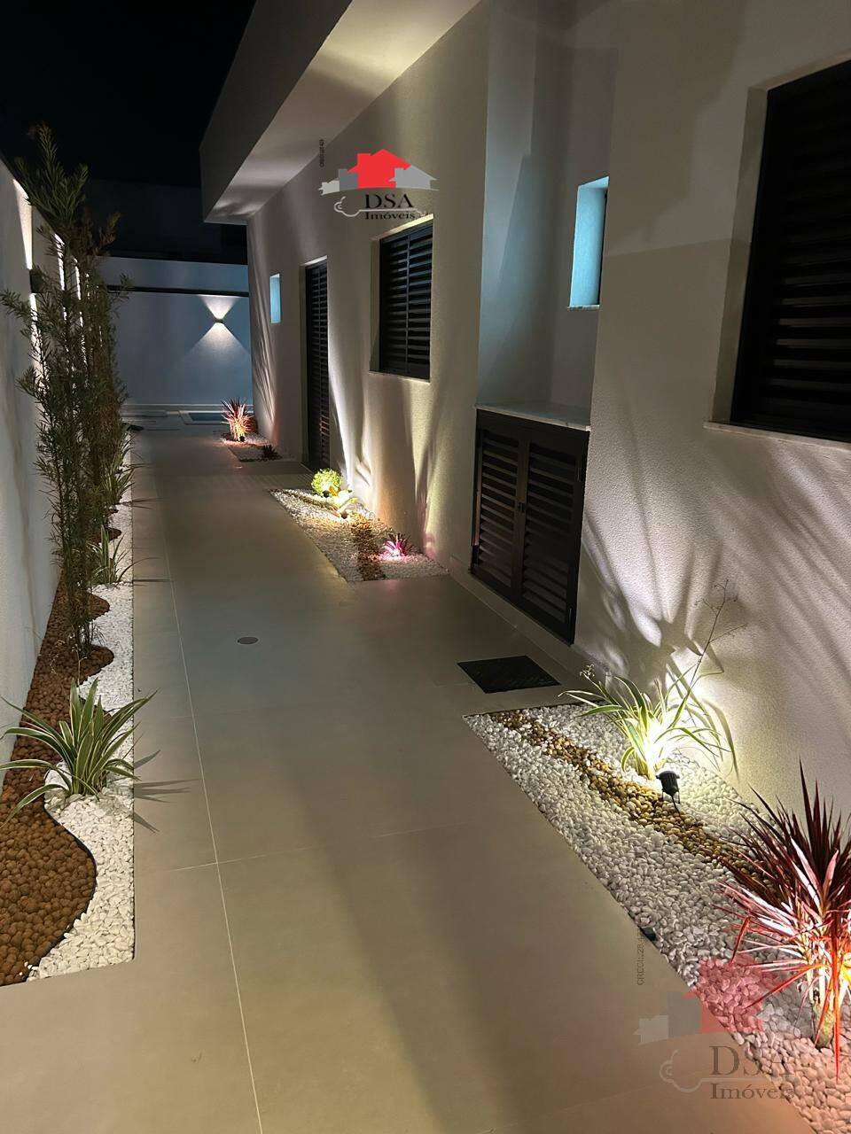 Casa com 3 Quartos à Venda, 275,00 m² - Foto 2