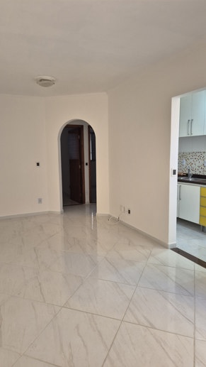 Apartamento com 2 Quartos à Venda, 60,00 m² - Foto 2