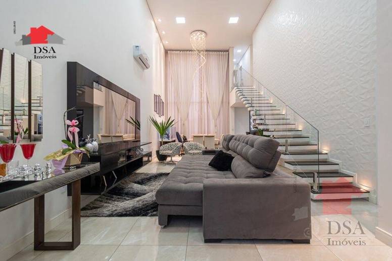 Casa com 3 Quartos à Venda, 250,00 m² - Foto 2