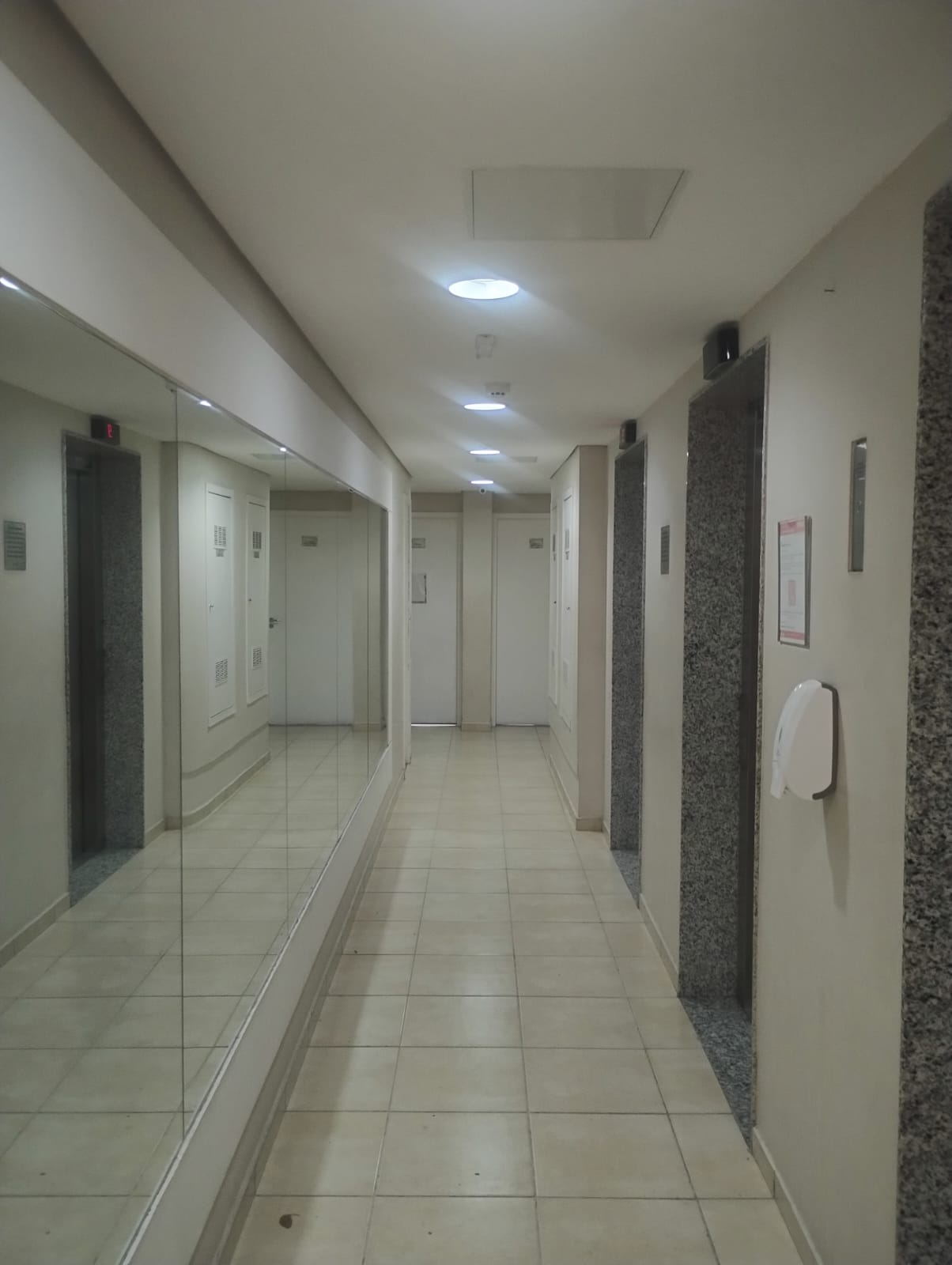 Apartamento com 2 Quartos à Venda - Foto 17