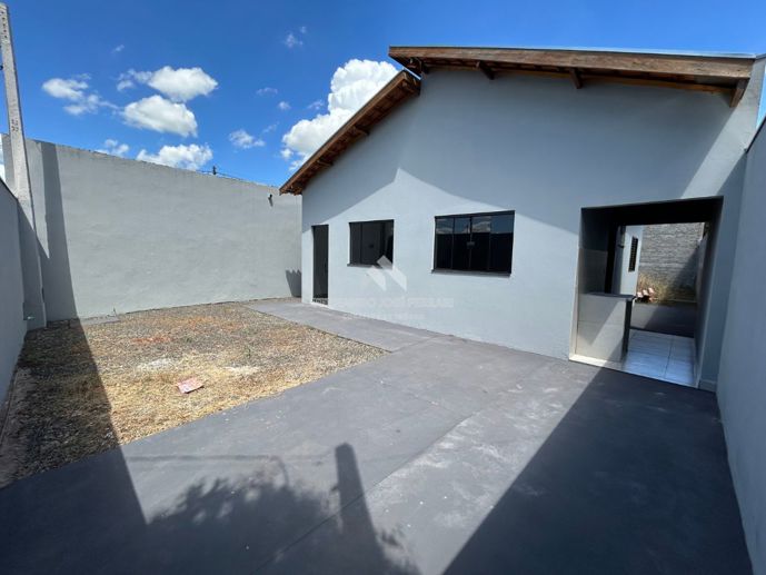 Casa com 2 Quartos à Venda, 200,00 m² - Foto 2