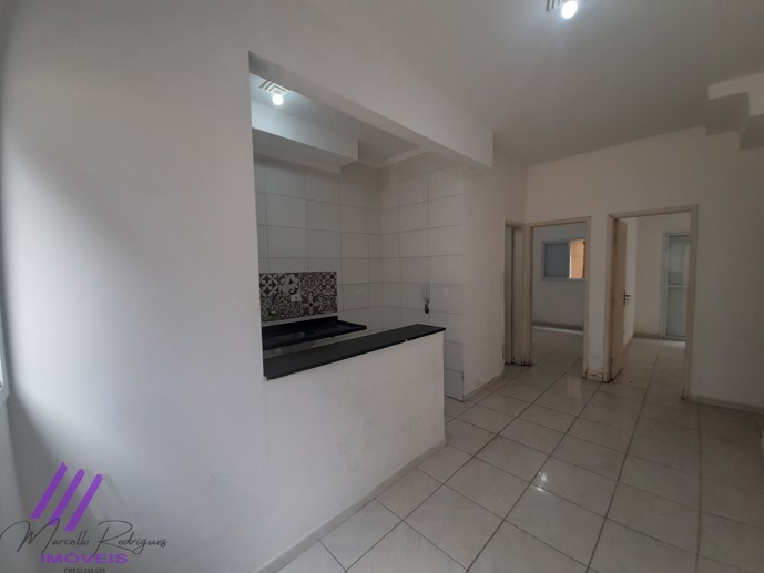 Casa com 2 Quartos à Venda, 45,00 m² - Foto 2