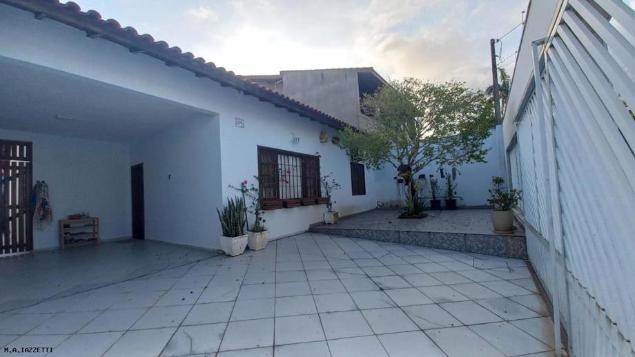 Casa com 3 Quartos à Venda, 250,00 m² - Foto 1