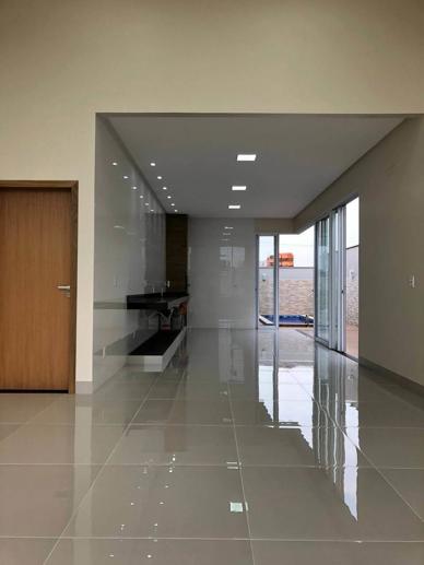 Casa com 3 Quartos à Venda, 300,00 m² - Foto 2
