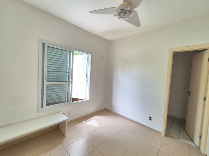 Casa com 4 Quartos à Venda - Foto 9