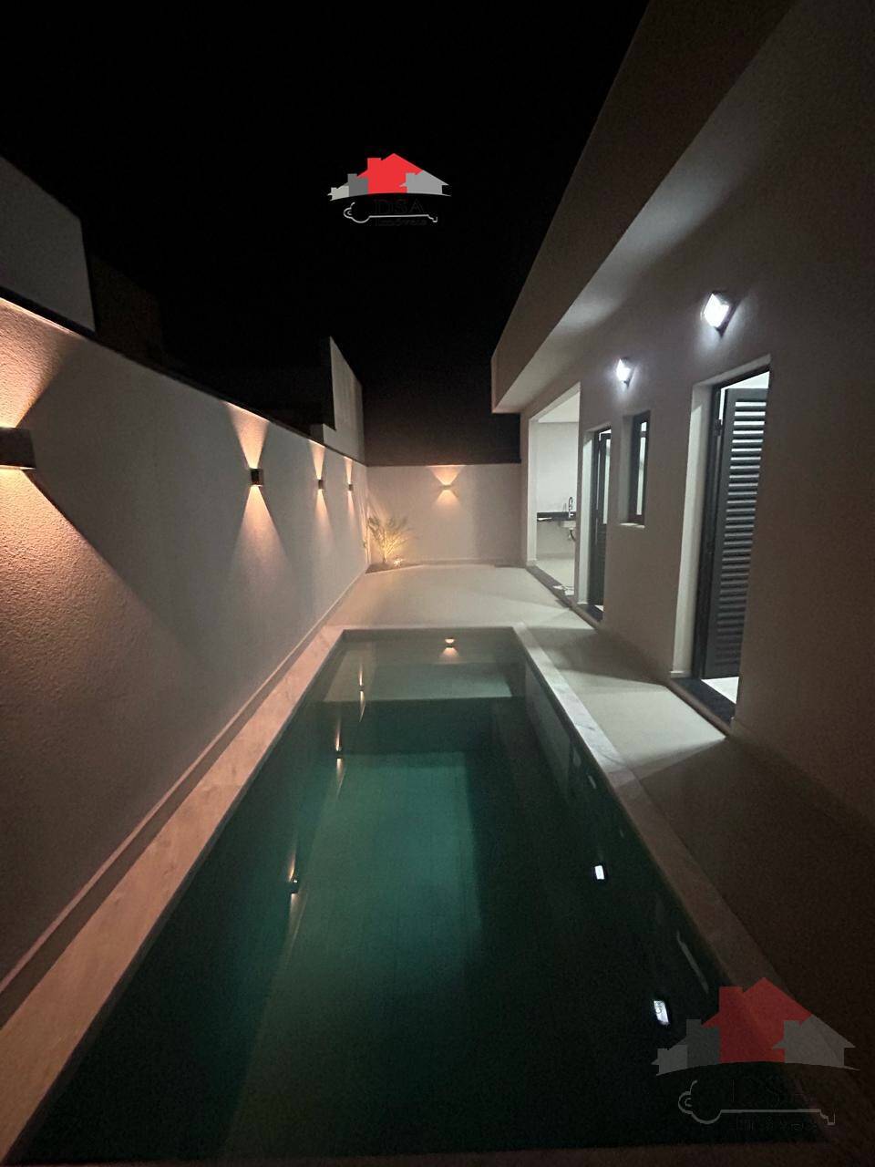 Casa com 3 Quartos à Venda, 275,00 m² - Foto 1