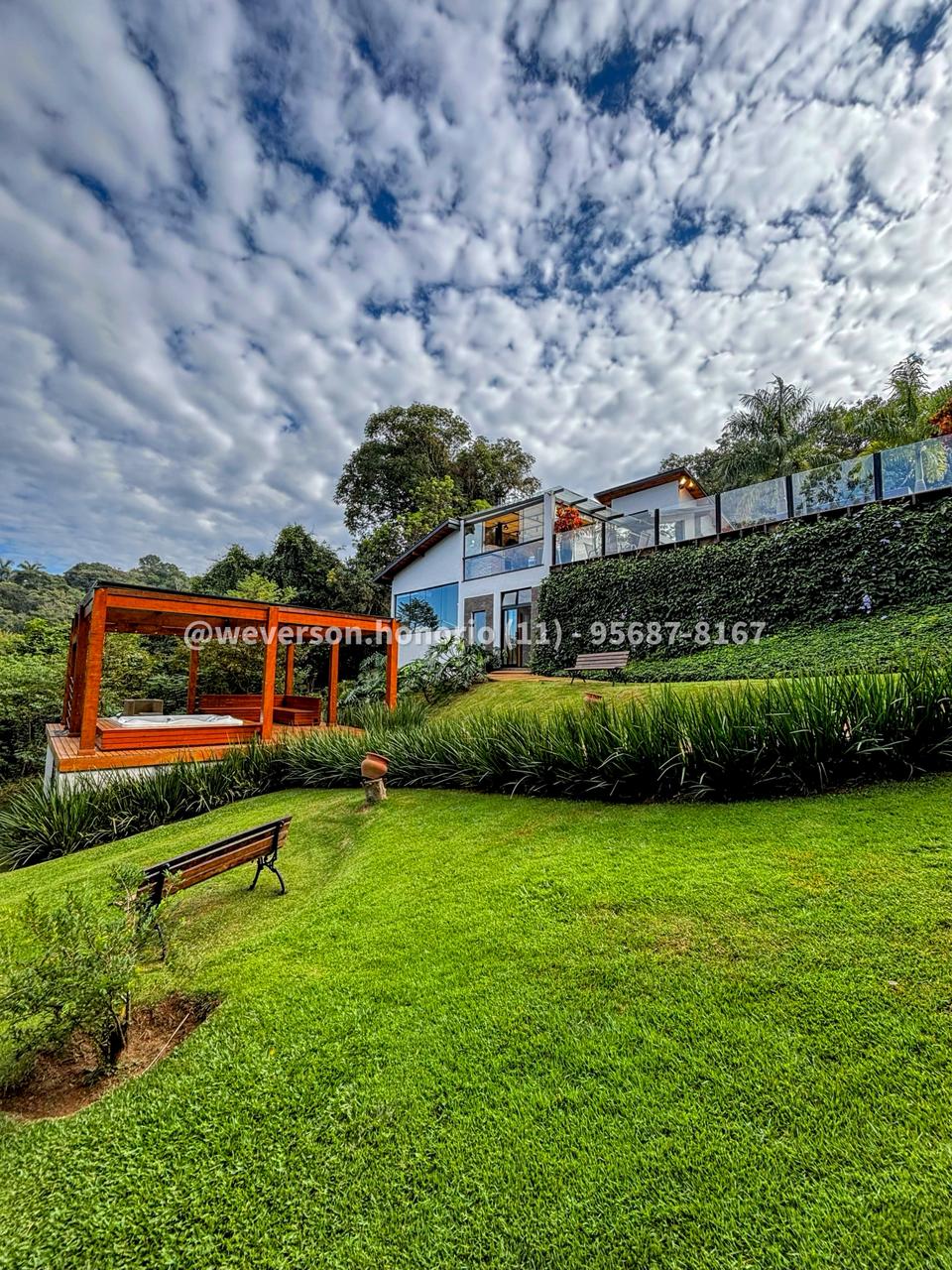 Casa com 6 Quartos à Venda, 2.100,00 m² - Foto 9