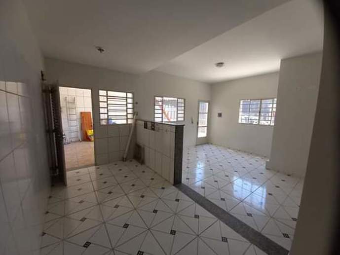 Casa com 2 Quartos à Venda, 200,00 m² - Foto 1