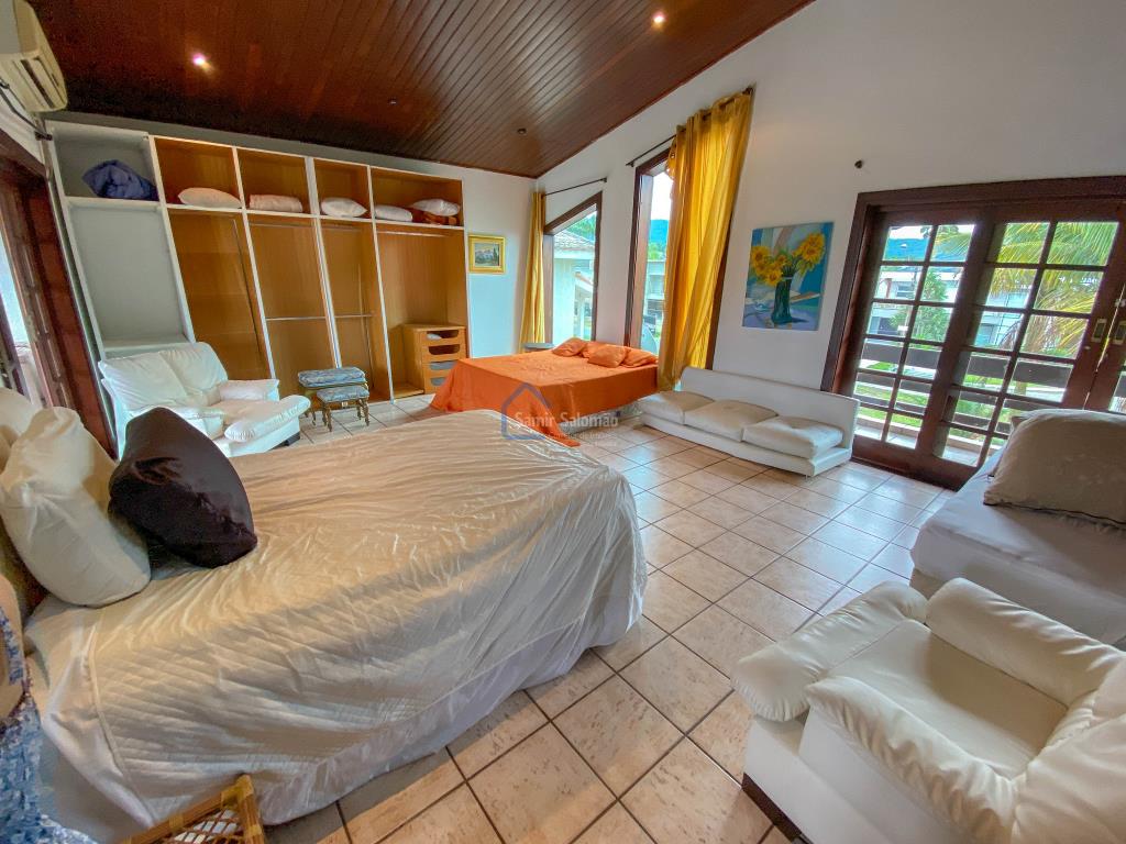 Casa com 3 Quartos à Venda - Foto 1