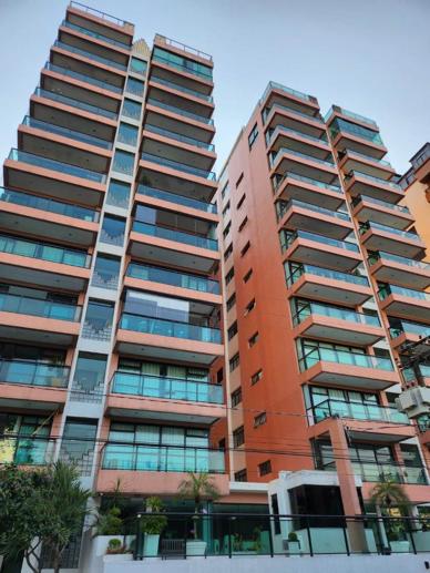 Apartamento com 3 Quartos à Venda, 171,00 m² - Foto 1